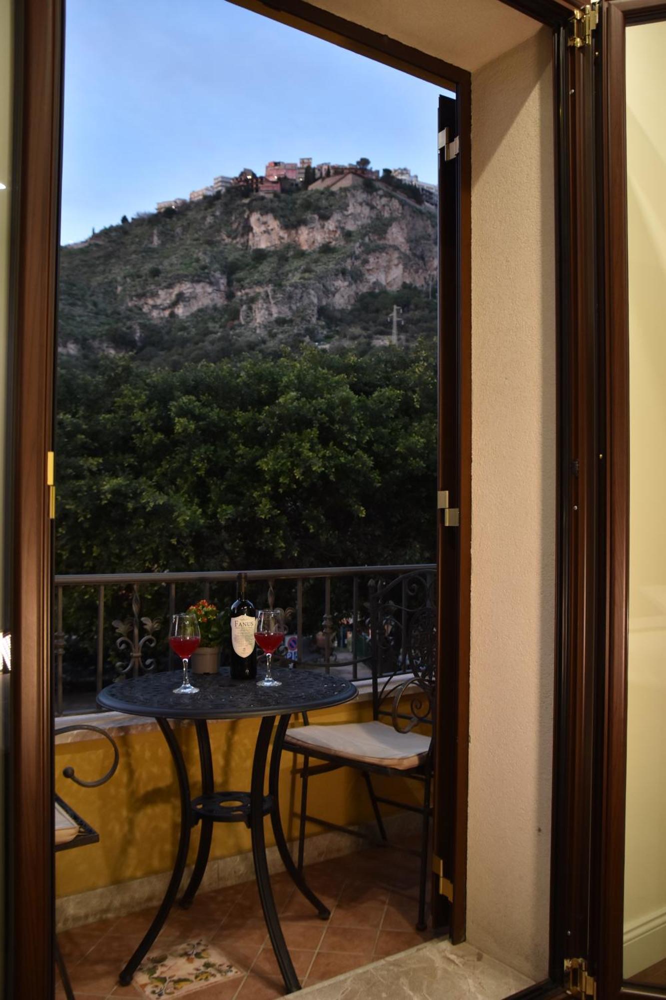 Gloden House Apartments Taormina Luaran gambar