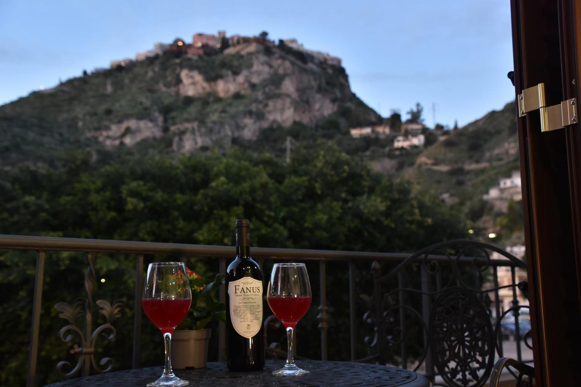 Gloden House Apartments Taormina Luaran gambar