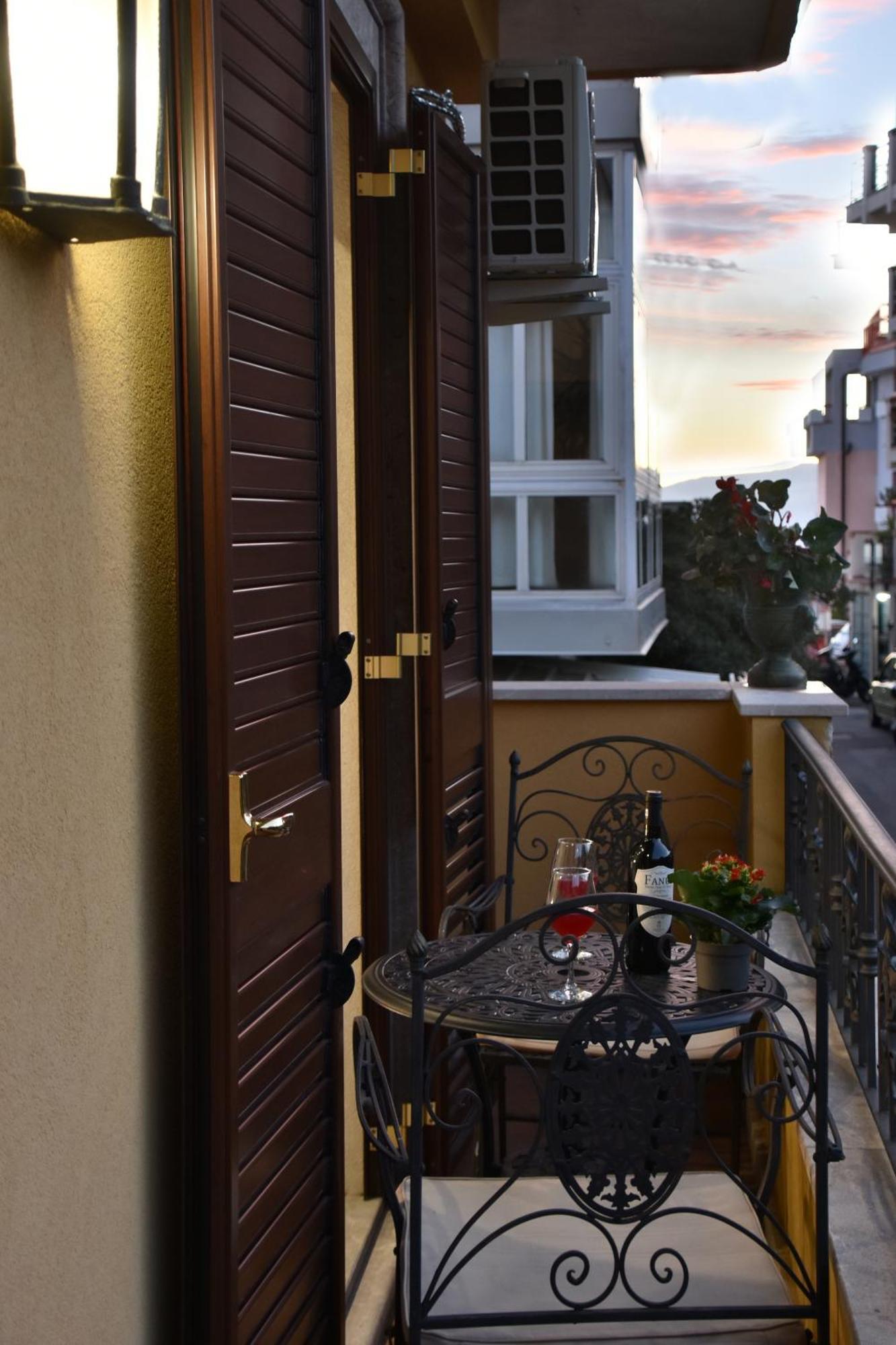 Gloden House Apartments Taormina Luaran gambar